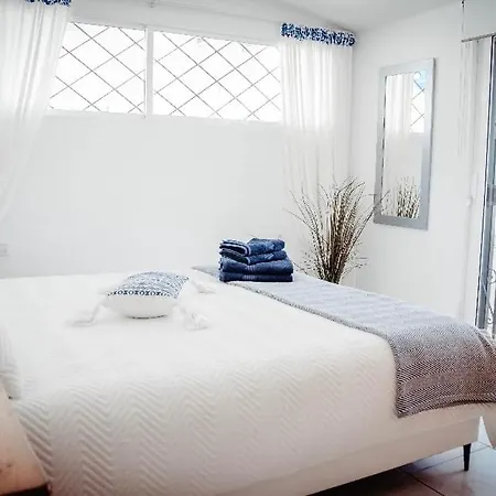 Happy Place, Chayofa