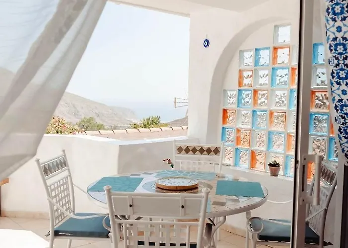 Happy Place, Villa Chayofa